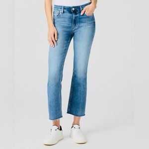 NWOT PAIGE Women Light Blue Colette Crop Flare Jeans 98%Cotton 
Sz 25